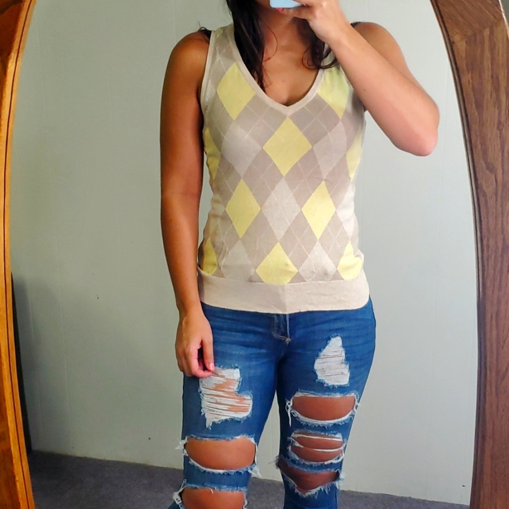 New York & Co. Sweater Vest